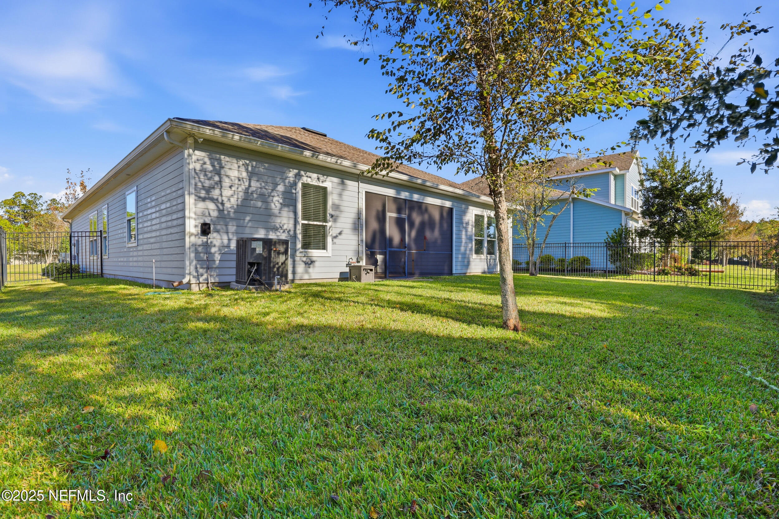 105 Crown Colony Road St. Augustine, FL 32092 - Photo 43 of 62 Side/Back View