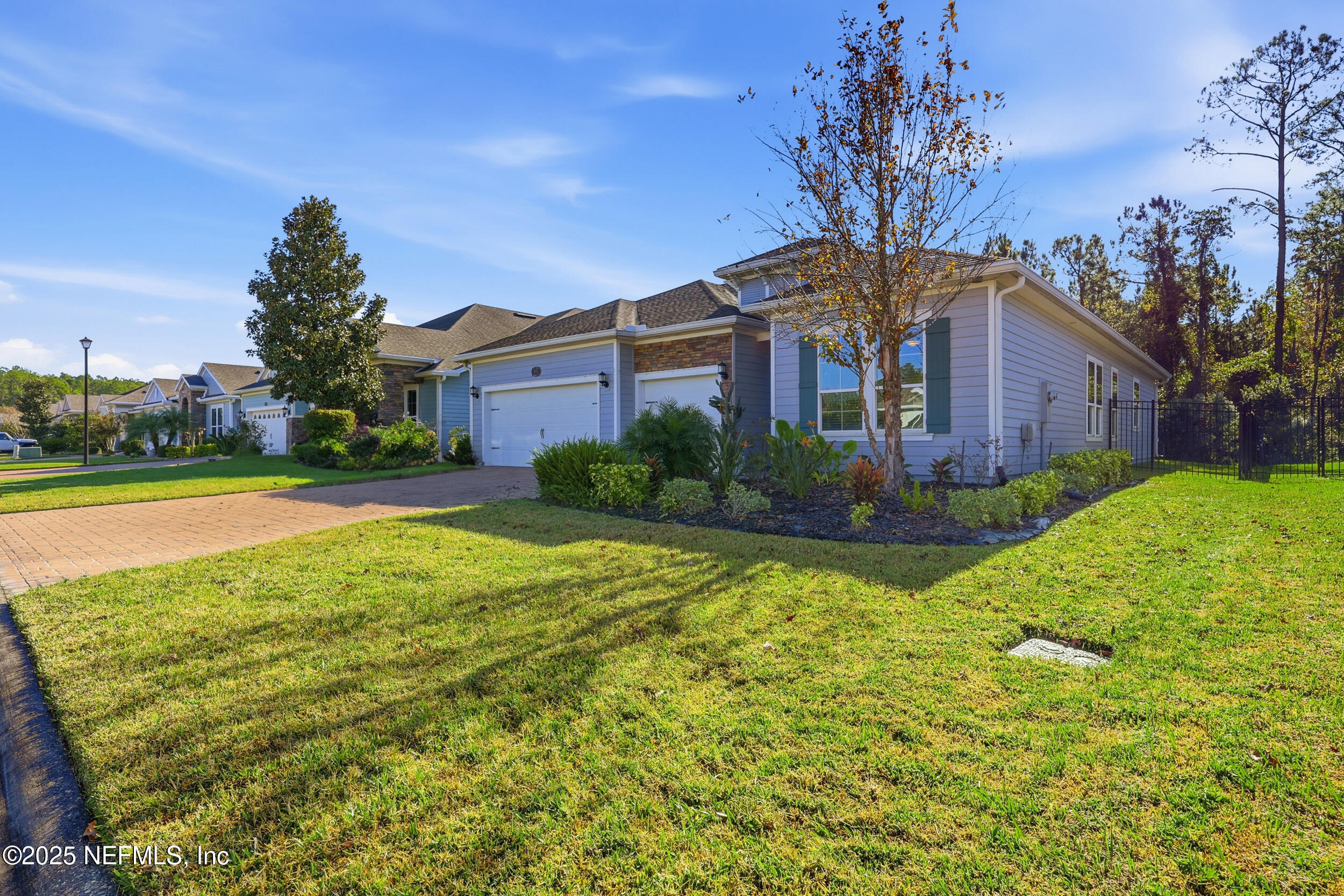 105 Crown Colony Road St. Augustine, FL 32092 - Photo 46 of 62 Side View of Front