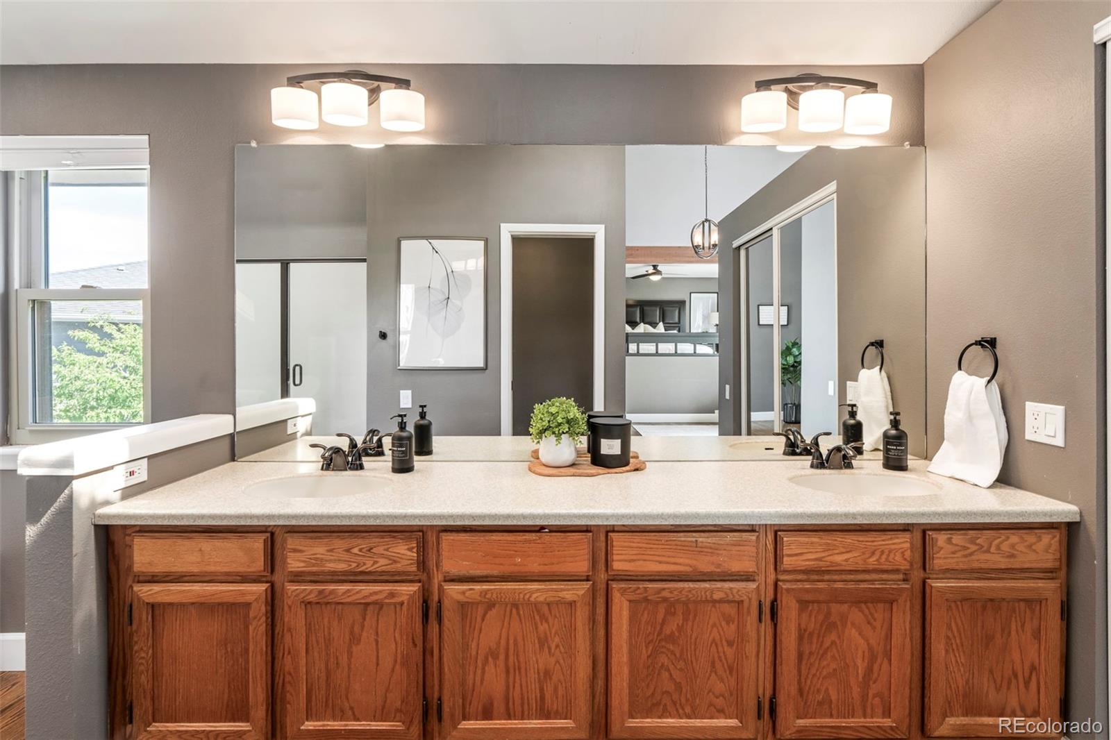 7359 Rochester Court Castle Pines, CO 80108 - Photo 19 of 40