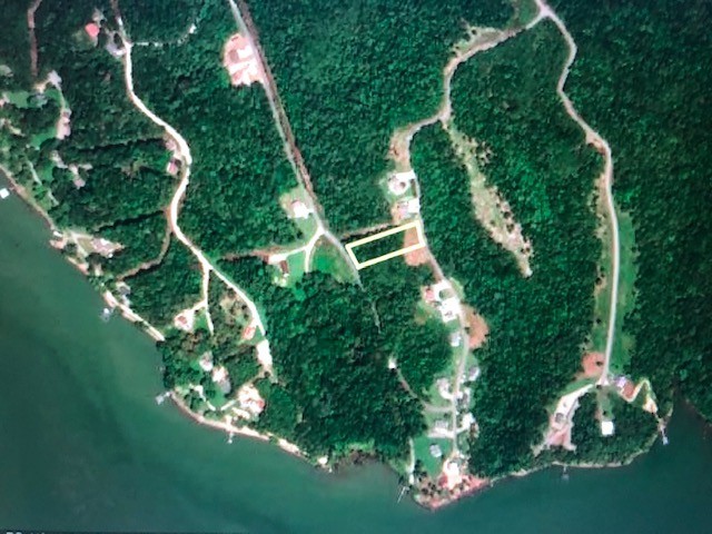 0 Turtle Point Lane Waverly, TN 37185 - Photo 12 of 17 an aerial view of a house