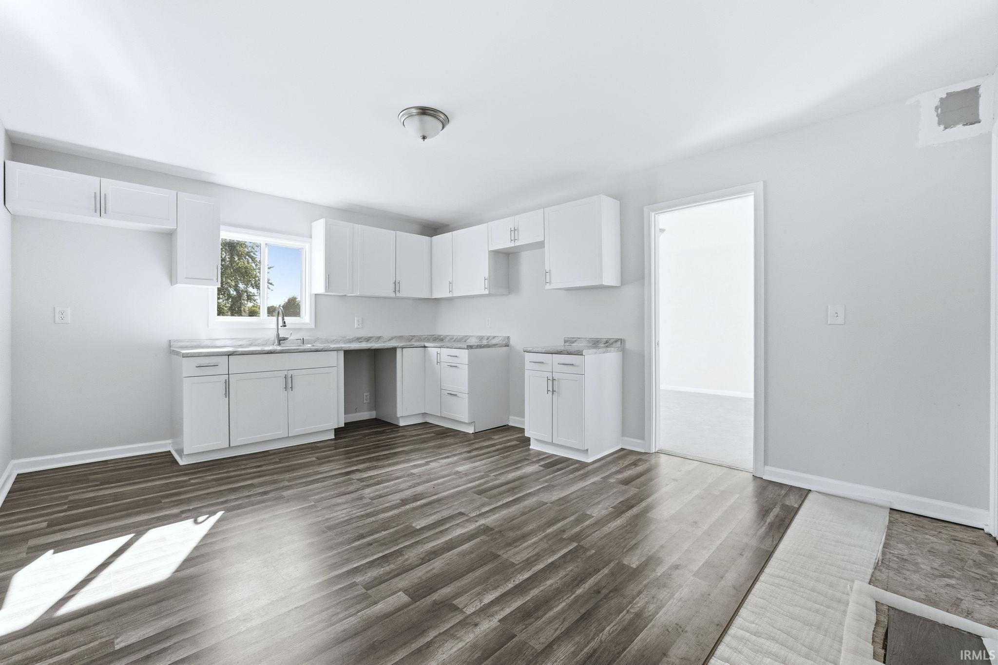 10088 South Ohio Street Keystone, IN 46759 - Photo 11 of 35