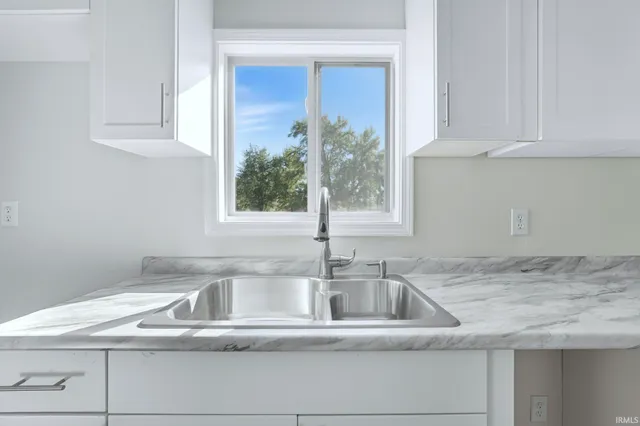 $149,995 | 10088 South Ohio Street, Keystone, IN 46759