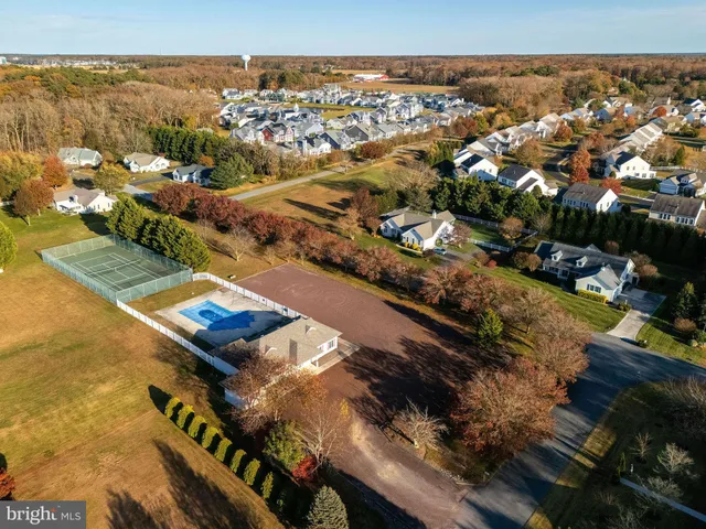 $899,000 | 303 Tanglewood Drive, Lewes, DE 19958