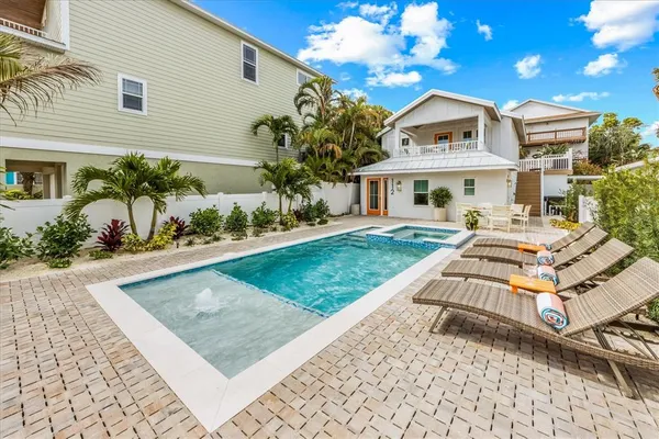 $2,795,000 | 112 Cedar Avenue, Anna Maria, FL 34216