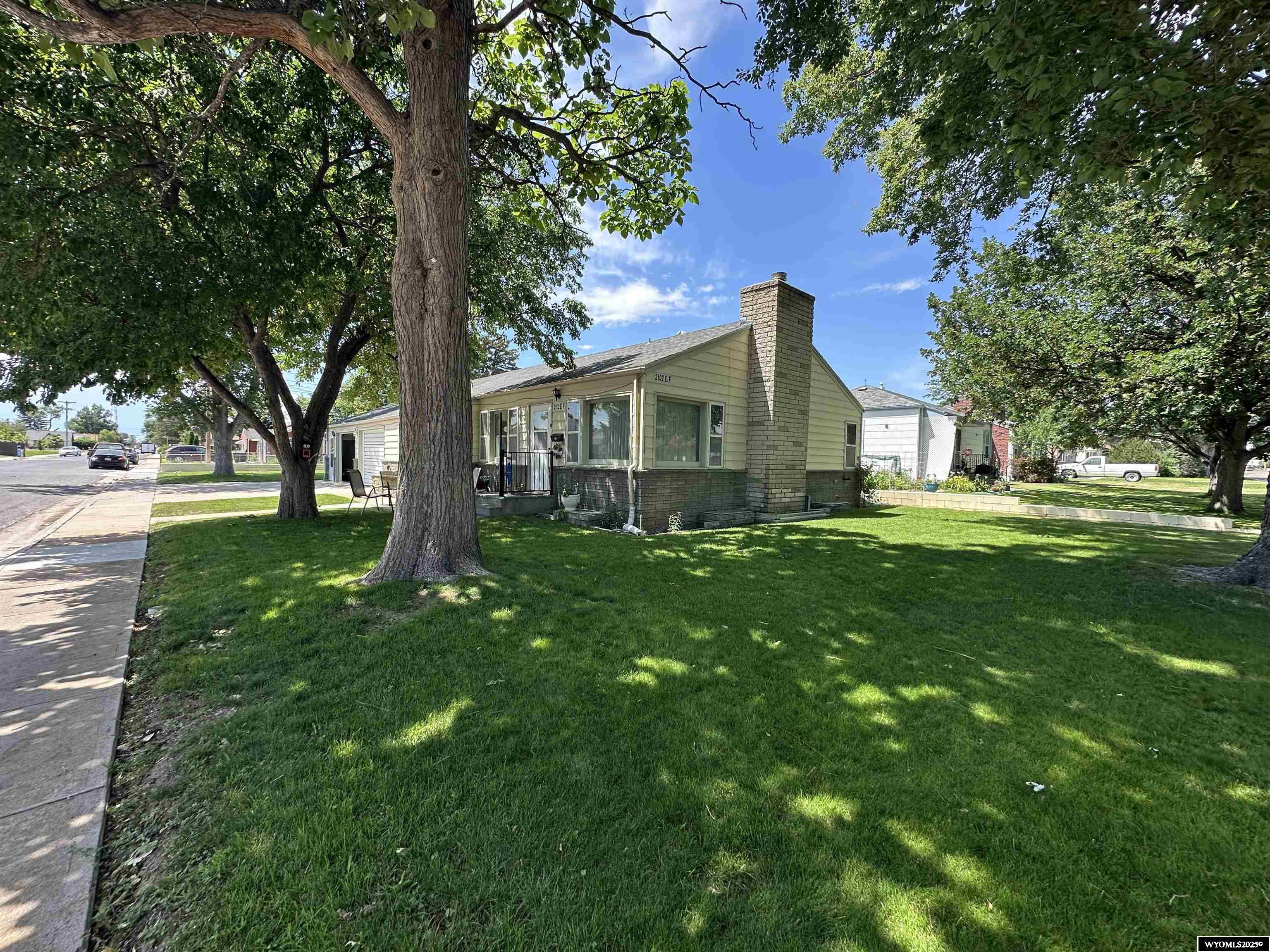 2102 East F Street Torrington, WY 82240 - Photo 2 of 22