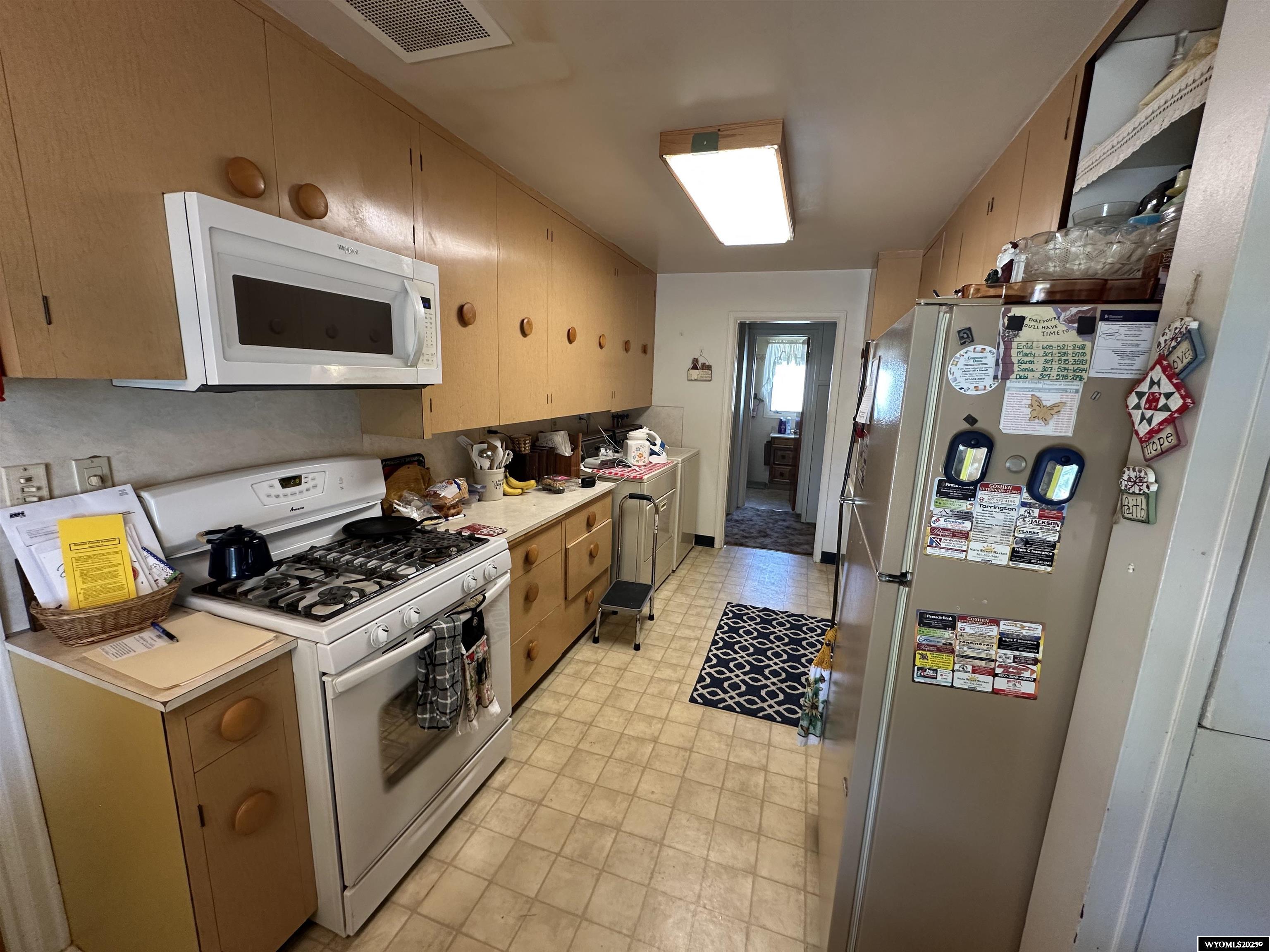 2102 East F Street Torrington, WY 82240 - Photo 7 of 22