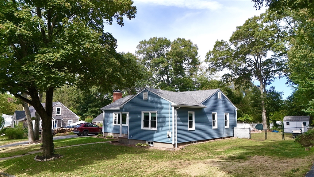 25 Pershing Avenue Acushnet, MA 02743 - Photo 18 of 20