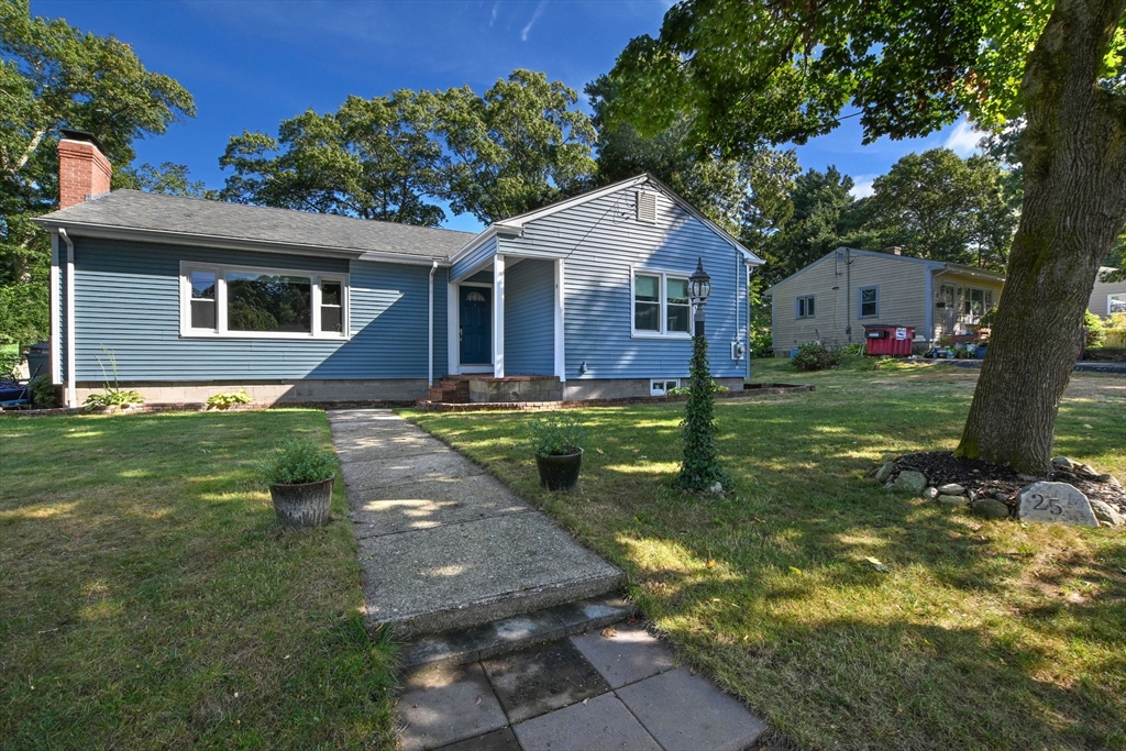 25 Pershing Avenue Acushnet, MA 02743 - Photo 3 of 20