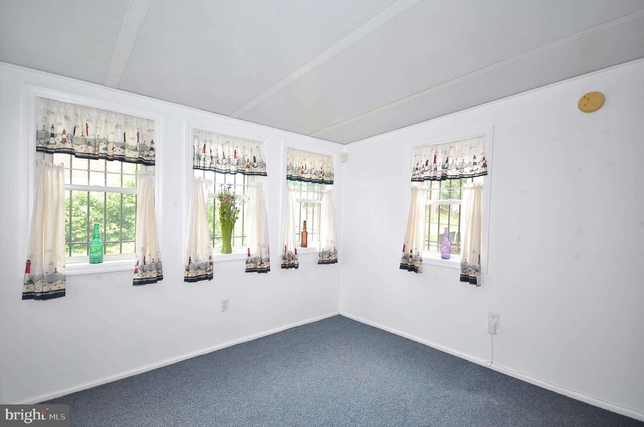 12102 Academy Road Philadelphia, PA 19154 - Photo 15 of 33