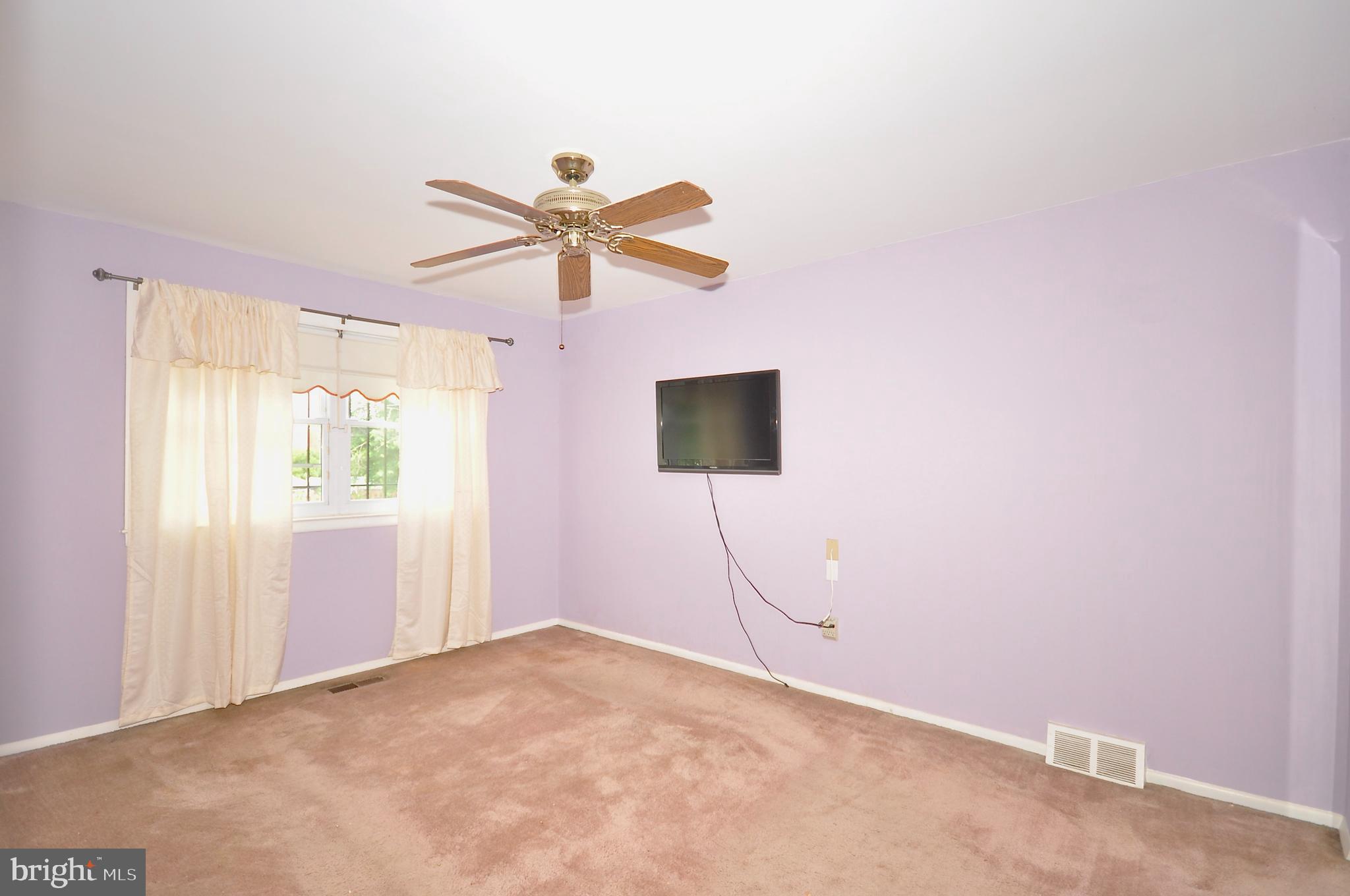 12102 Academy Road Philadelphia, PA 19154 - Photo 20 of 33