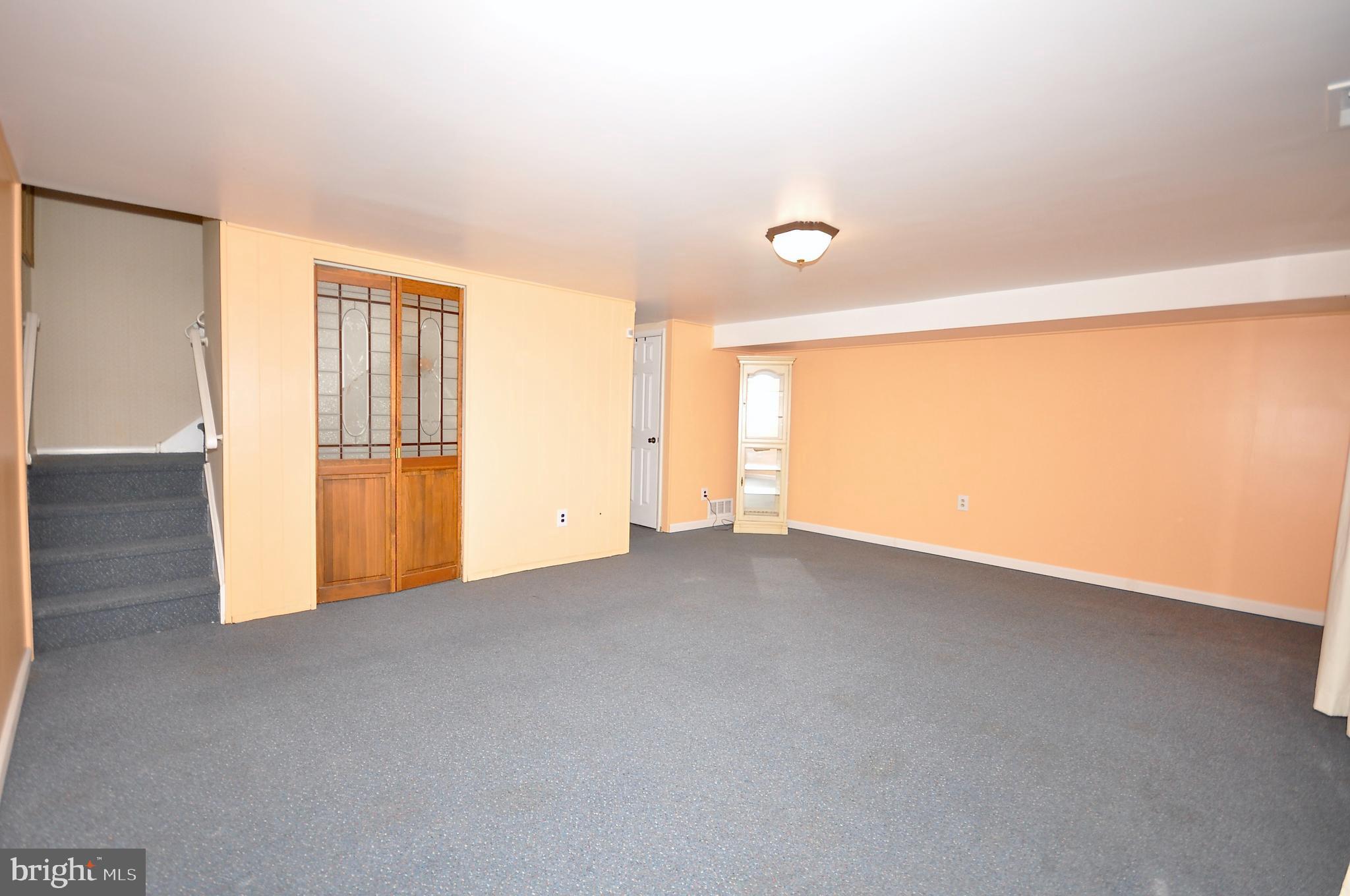 12102 Academy Road Philadelphia, PA 19154 - Photo 26 of 33
