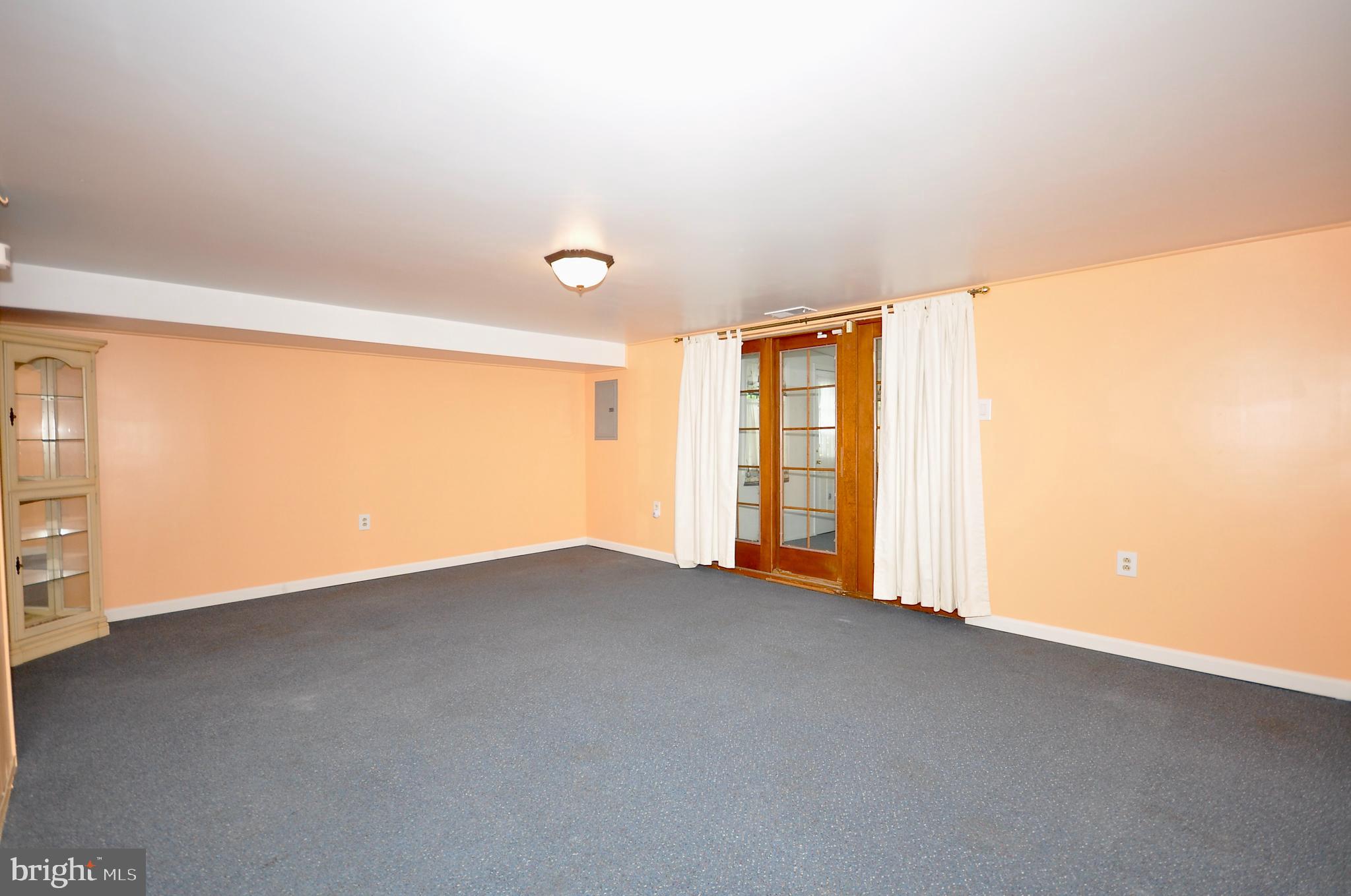12102 Academy Road Philadelphia, PA 19154 - Photo 27 of 33