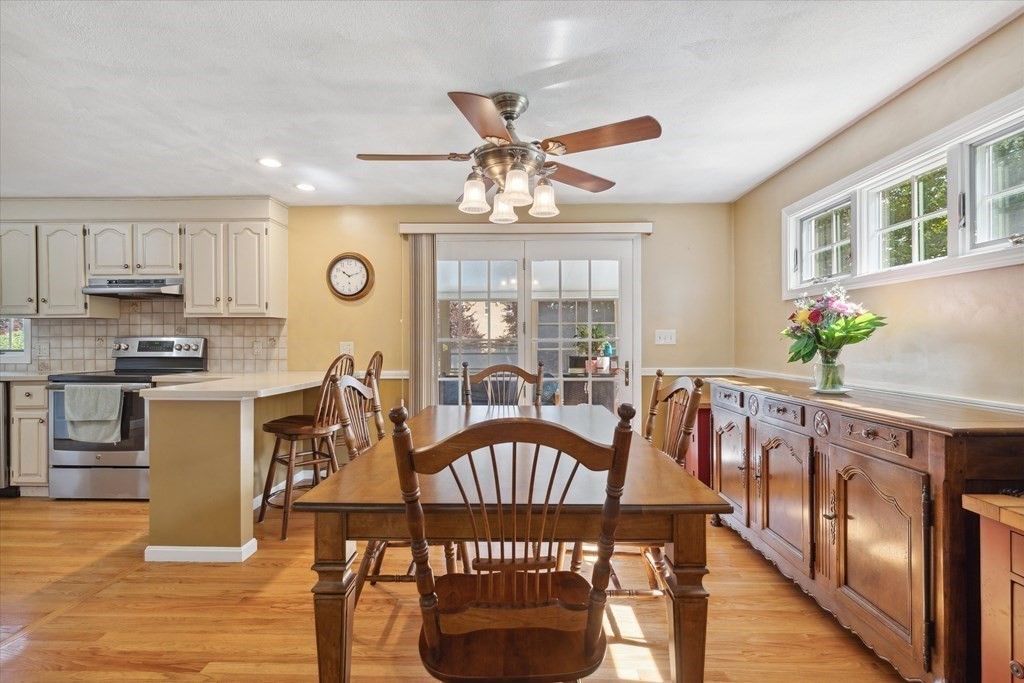 113 Maplewood Road Lynn, MA 01904 - Photo 11 of 39