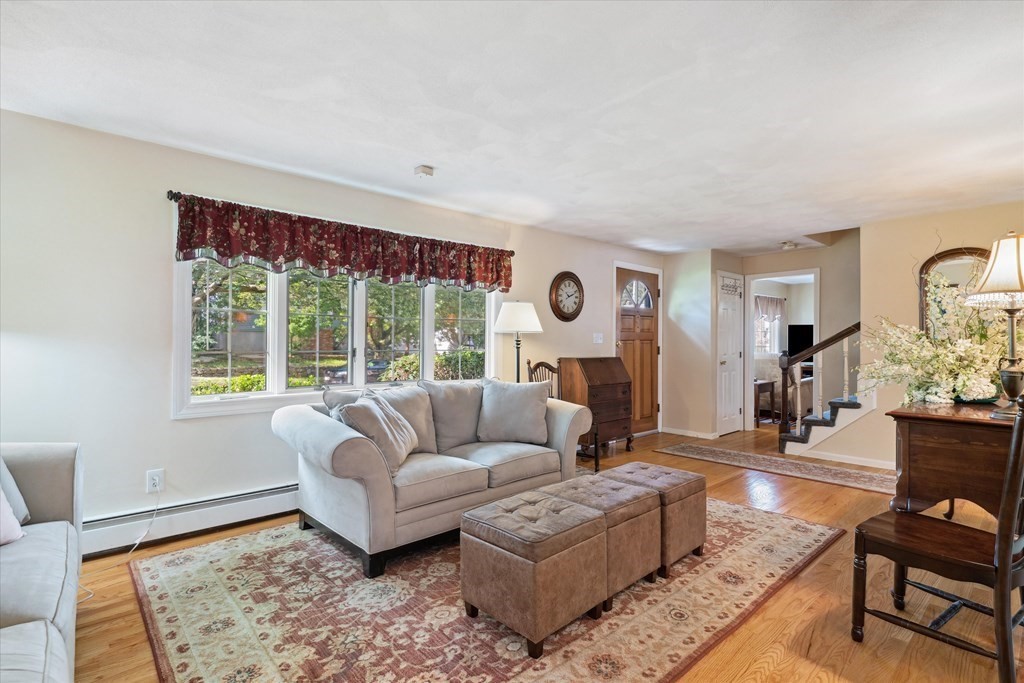 113 Maplewood Road Lynn, MA 01904 - Photo 16 of 39