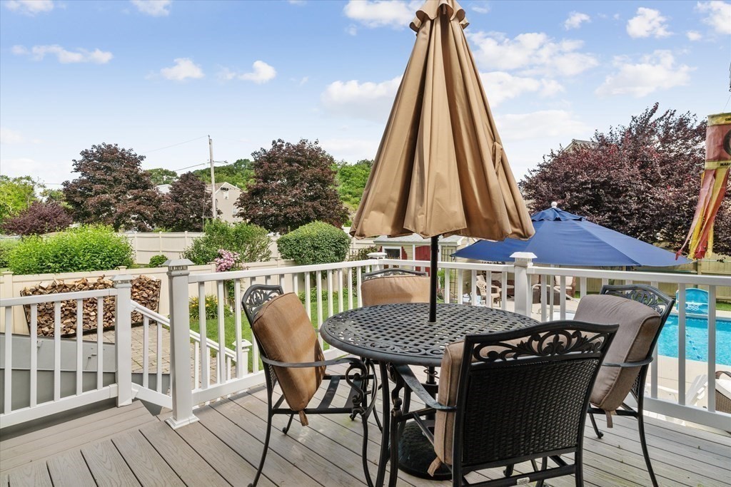 113 Maplewood Road Lynn, MA 01904 - Photo 26 of 39