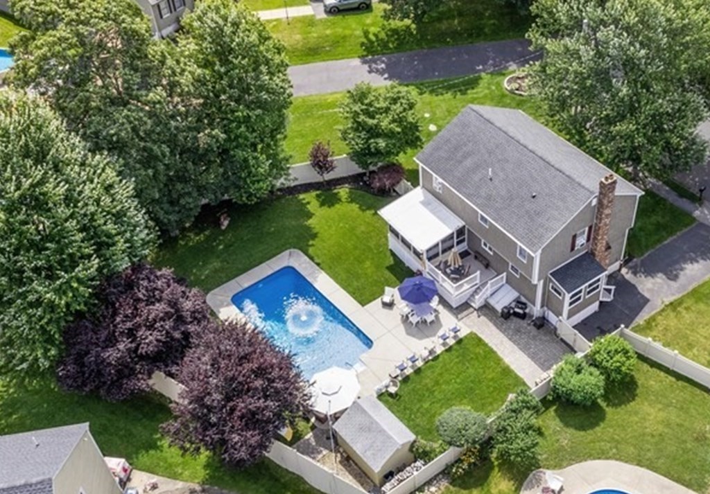 113 Maplewood Road Lynn, MA 01904 - Photo 4 of 39