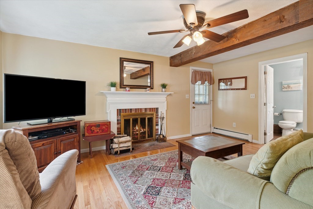 113 Maplewood Road Lynn, MA 01904 - Photo 6 of 39