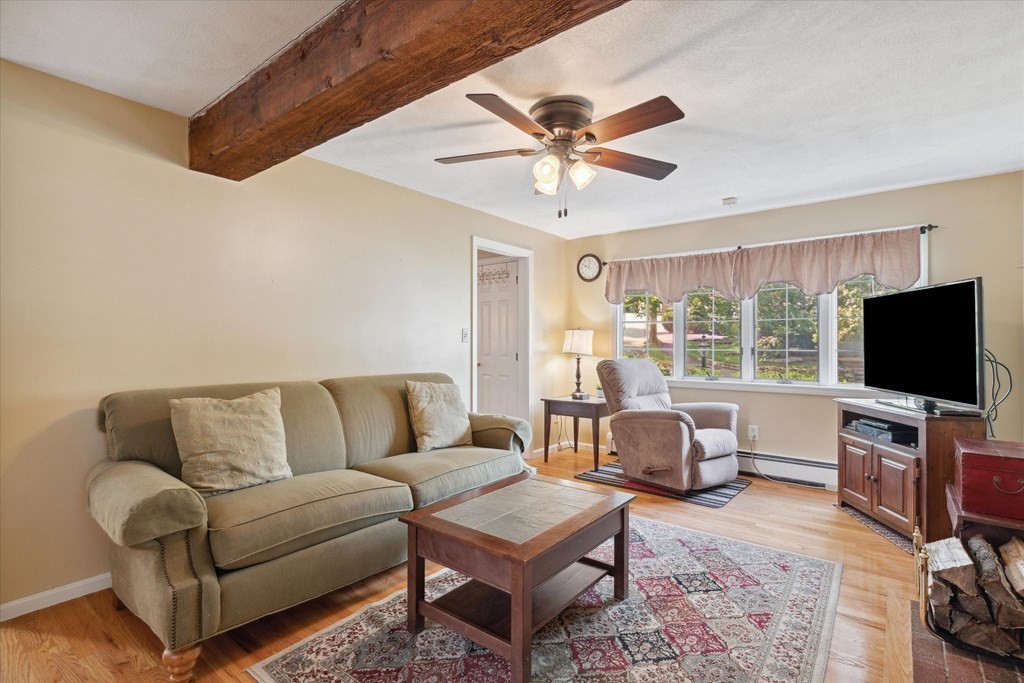 113 Maplewood Road Lynn, MA 01904 - Photo 7 of 39