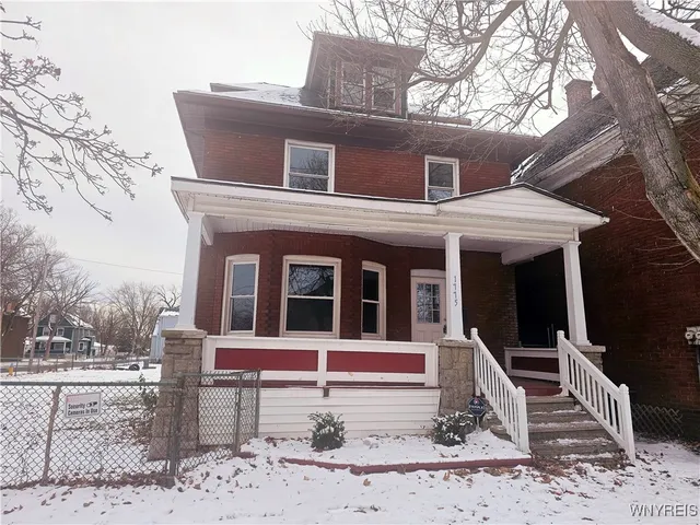$1,175 | 1775 Falls Street, Niagara Falls, NY 14303