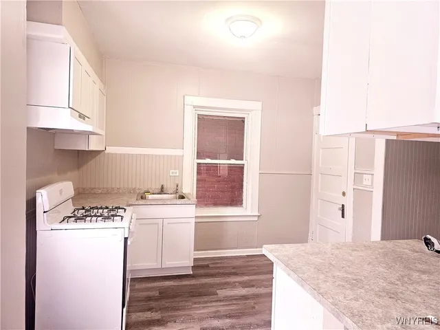 $1,175 | 1775 Falls Street, Niagara Falls, NY 14303