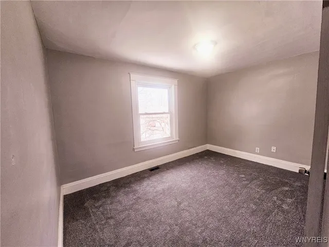 $1,175 | 1775 Falls Street, Niagara Falls, NY 14303