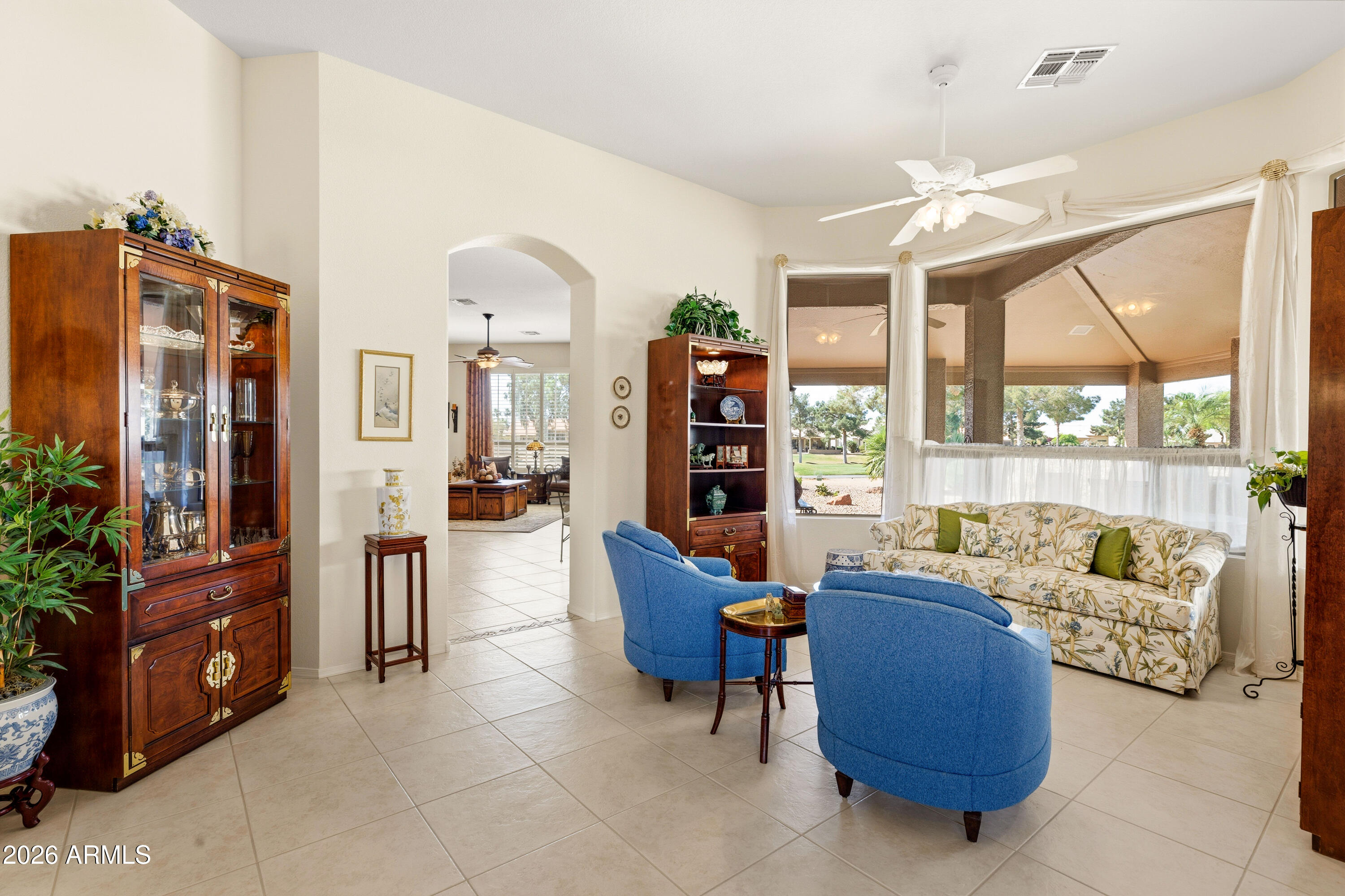15551 Piccadilly Road Goodyear, AZ 85395 - Photo 4 of 27 Gallery Image 4