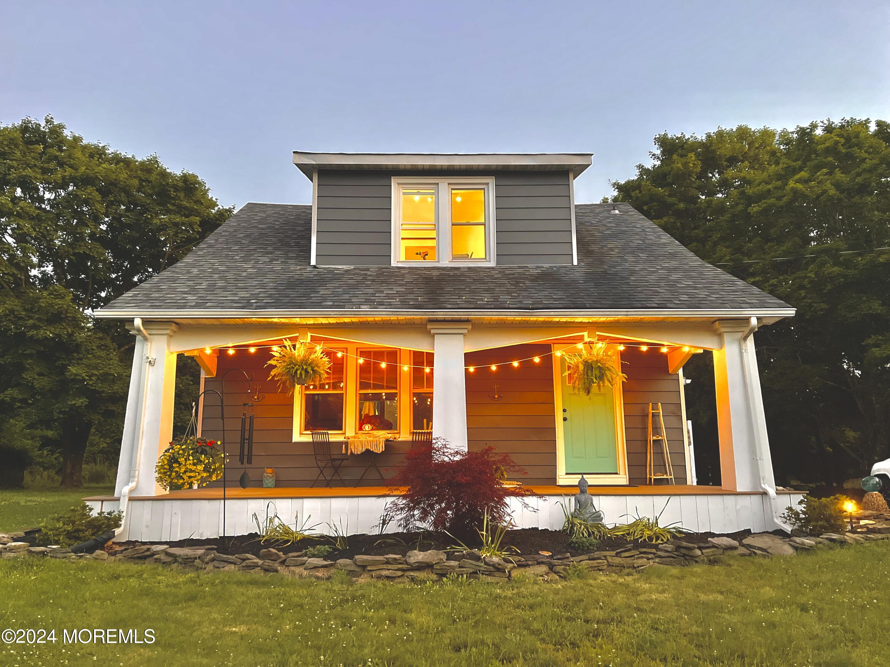 135 Adelphia Road Farmingdale, NJ 07727 - Photo 4 of 52 IMG_5448