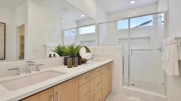 $819,990 | 27524 Grand Fir Way, Newhall, CA 91381