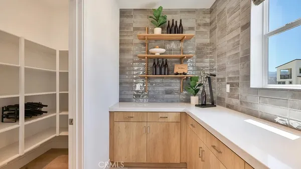 $819,990 | 27524 Grand Fir Way, Newhall, CA 91381