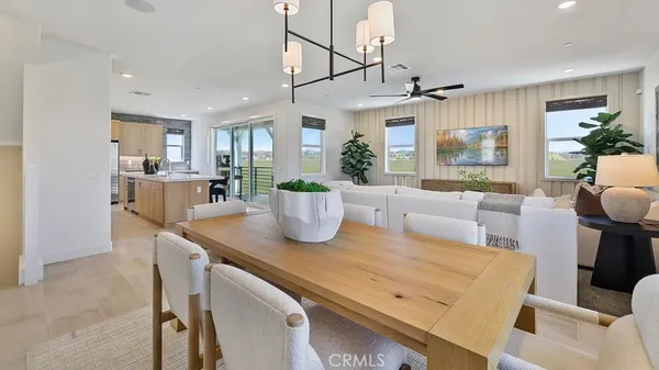 $819,990 | 27524 Grand Fir Way, Newhall, CA 91381