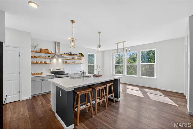 $499,000 | 106 Copper Falls Court, Wentzville, MO 63385