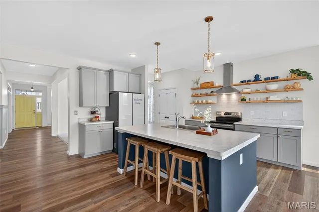 $499,000 | 106 Copper Falls Court, Wentzville, MO 63385