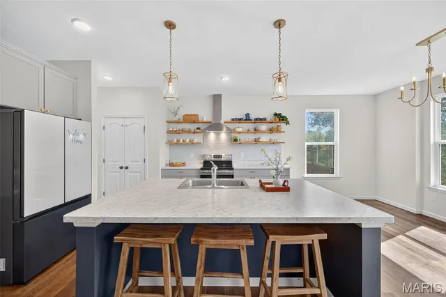 $499,000 | 106 Copper Falls Court, Wentzville, MO 63385