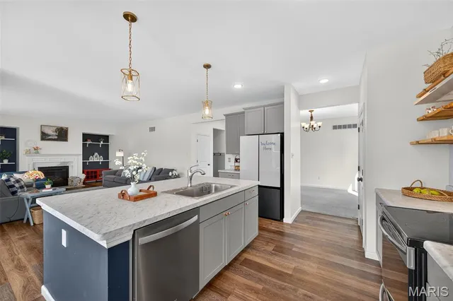 $499,000 | 106 Copper Falls Court, Wentzville, MO 63385