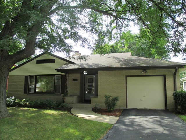 448 Hubbard Avenue Elgin, IL 60123 - Photo 1 of 16