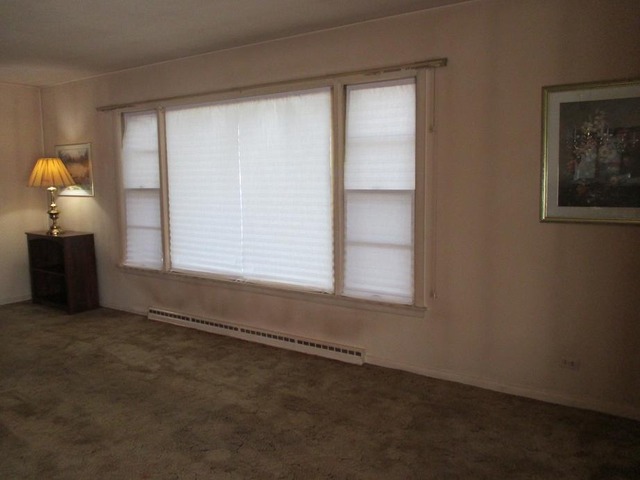 448 Hubbard Avenue Elgin, IL 60123 - Photo 2 of 16