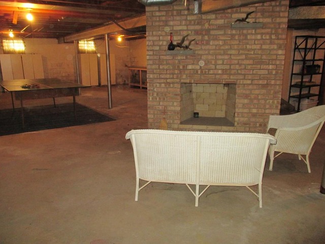 448 Hubbard Avenue Elgin, IL 60123 - Photo 14 of 16