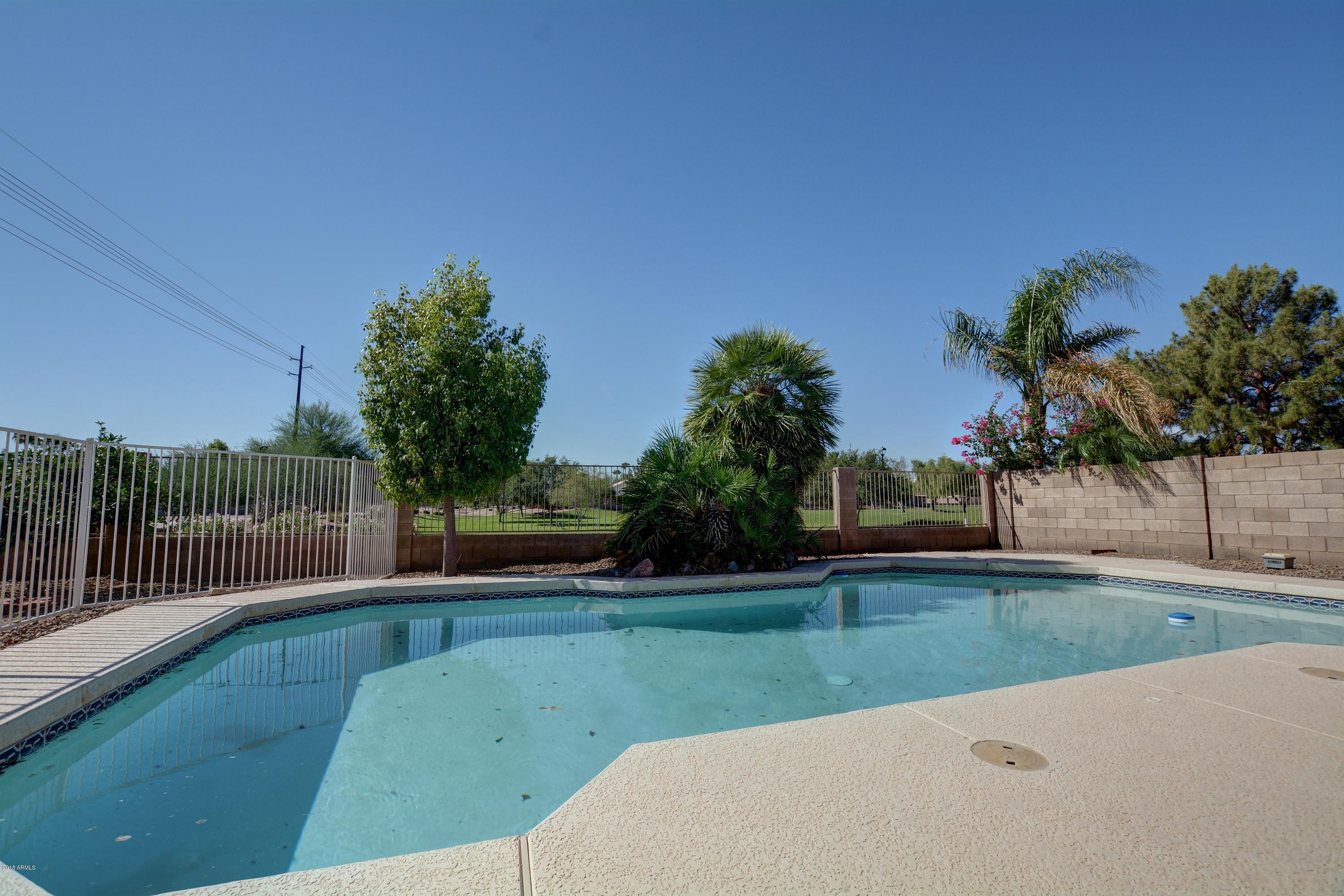 257 West El Freda Road Tempe, AZ 85284 - Photo 19 of 24 19 - Pool