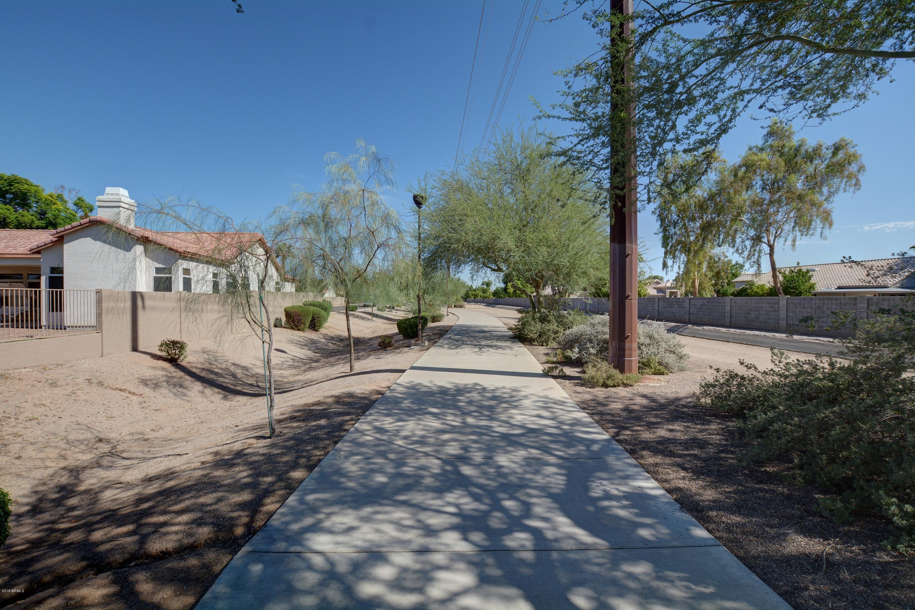 257 West El Freda Road Tempe, AZ 85284 - Photo 23 of 24 23 - Walking Path