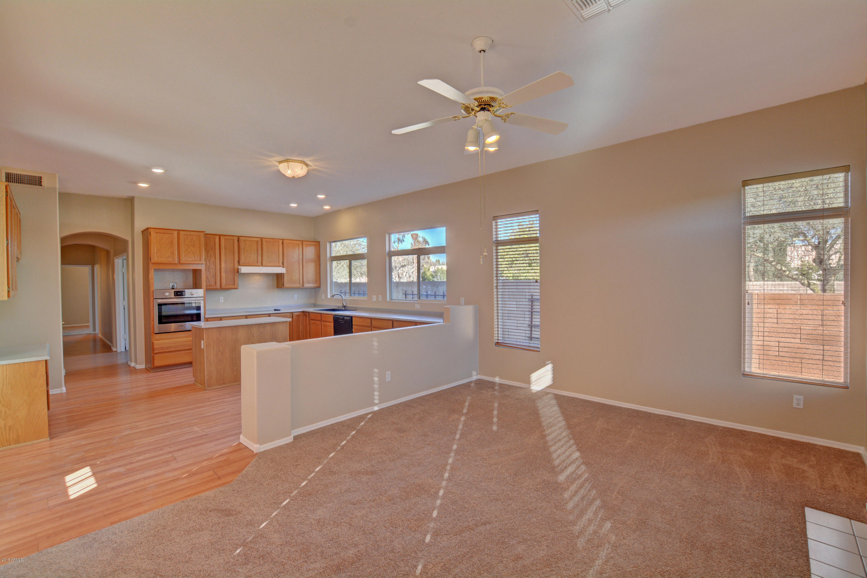 257 West El Freda Road Tempe, AZ 85284 - Photo 8 of 24 8 - Family Room