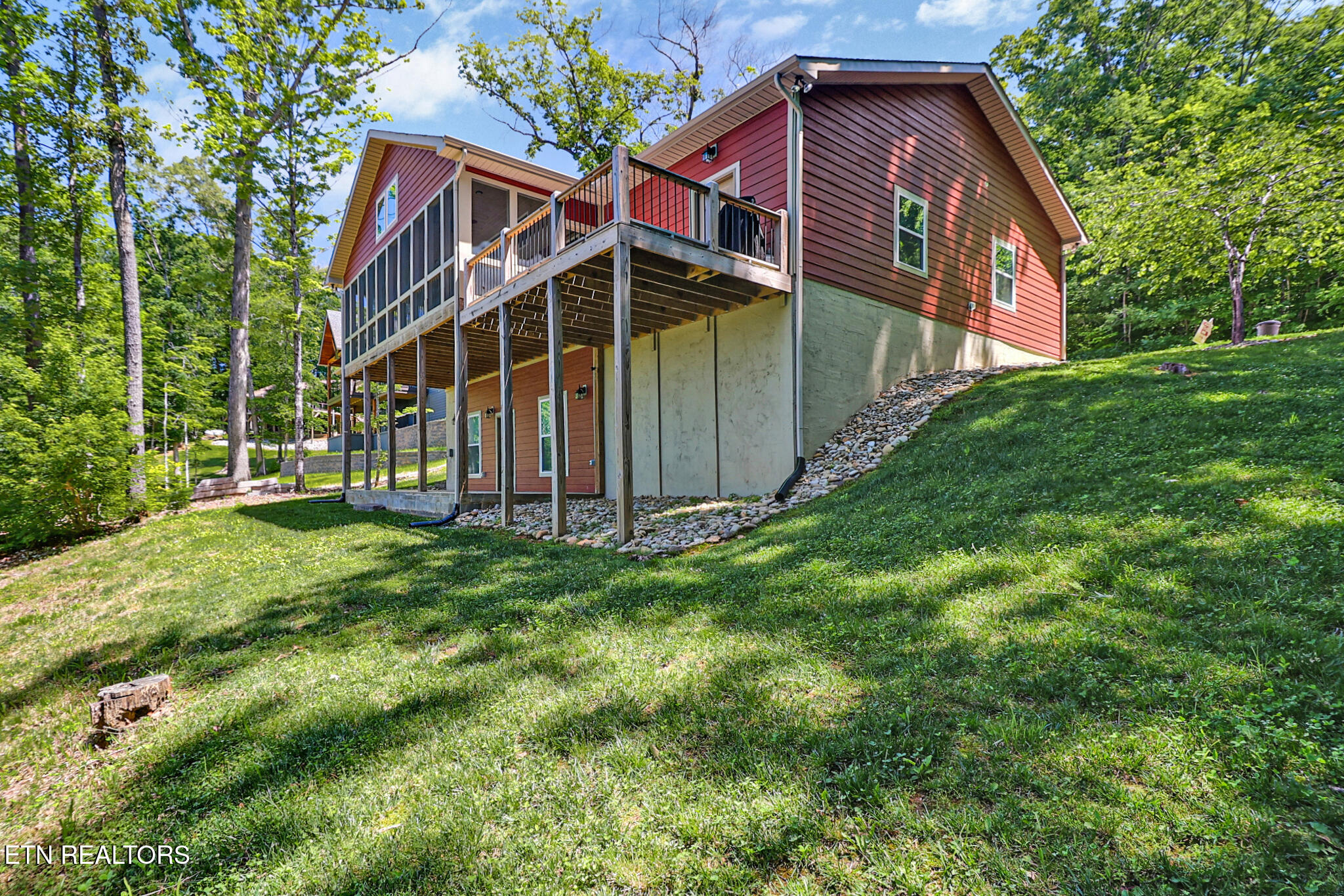 140 Rindler Ridge Byrdstown, TN 38549 - Photo 17 of 54 n44a1996-n44a2000