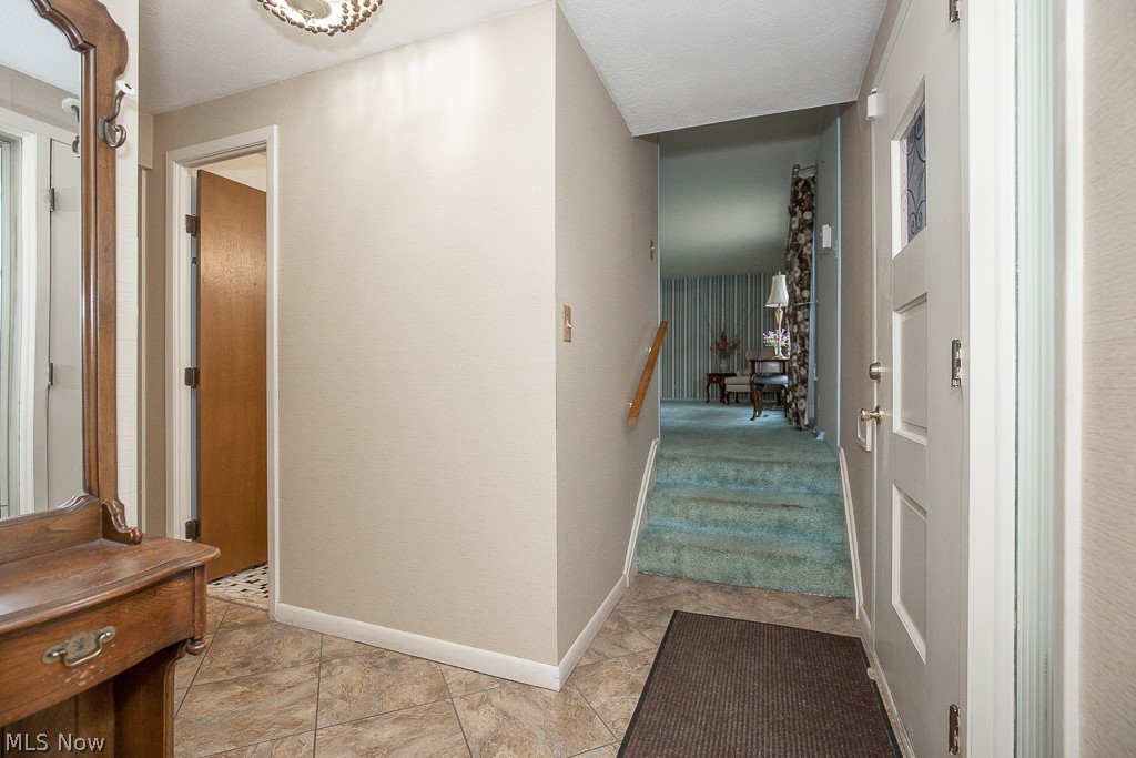 6311 Rousseau Drive Parma, OH 44129 - Photo 14 of 33
