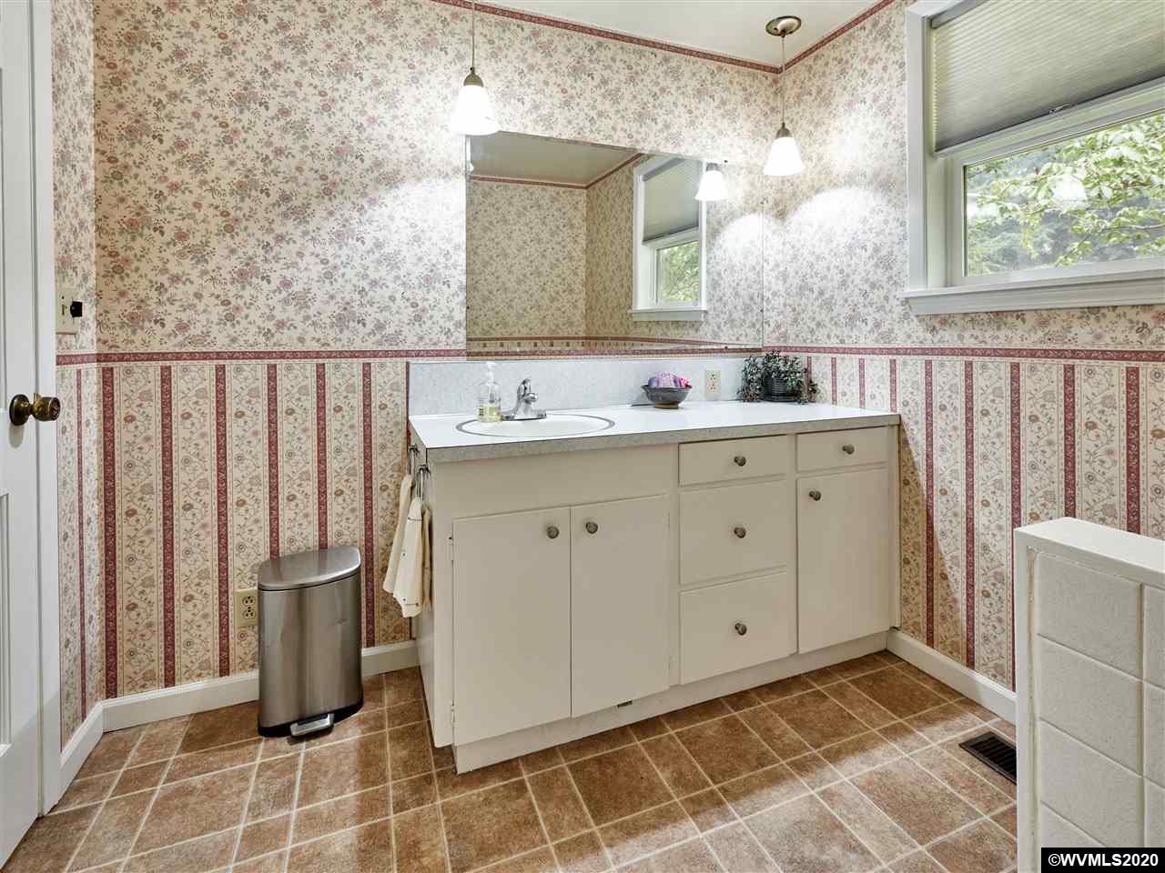 14915 Quall Road Northeast Silverton, OR 97381 - Photo 23 of 42