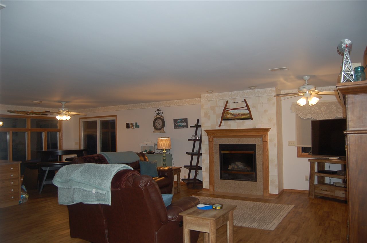 5049 South Hidden Heights Road Oregon, IL 61061 - Photo 4 of 24 Gallery Image 4