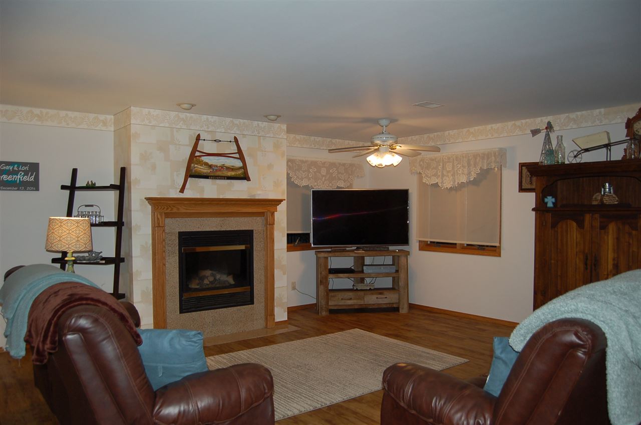 5049 South Hidden Heights Road Oregon, IL 61061 - Photo 7 of 24 Gallery Image 7