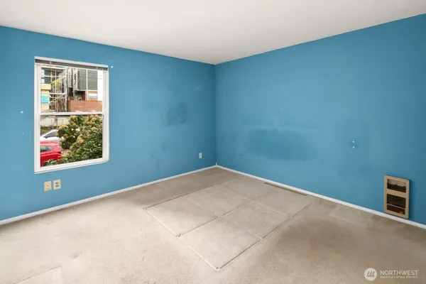 $399,000 | 1836 25th Avenue, Unit 204, Seattle, WA 98122