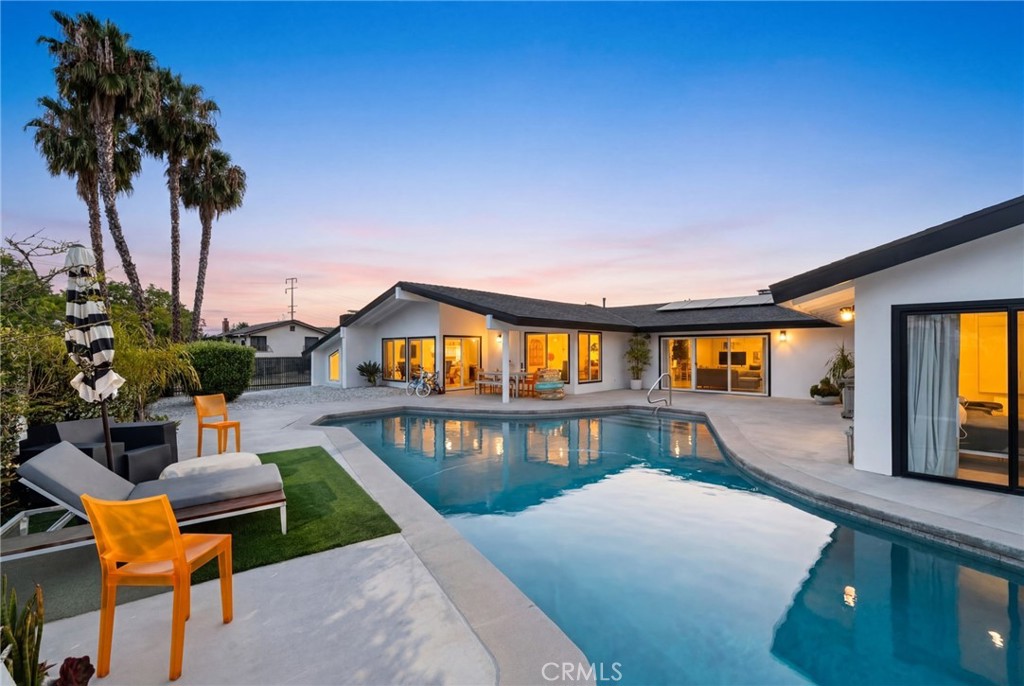 8601 Links Road Buena Park, CA 90621 - Photo 3 of 75 Newer Sparkling Pool