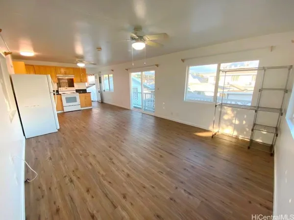$1,300 | 98-219 Kaulike Drive, Pearl City, HI 96782
