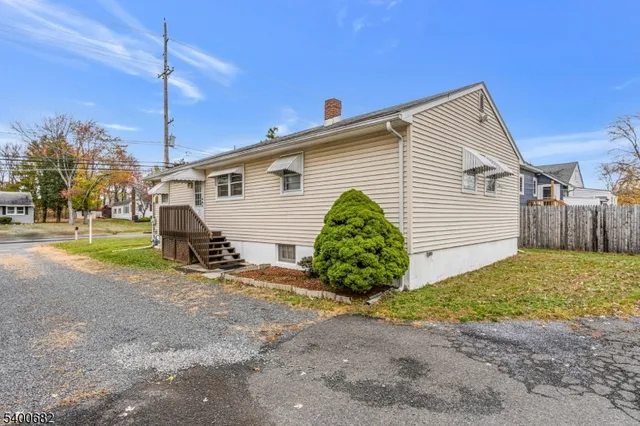 $369,999 | 554 East Main Street, Bridgewater, NJ 08807