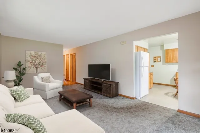 $369,999 | 554 East Main Street, Bridgewater, NJ 08807